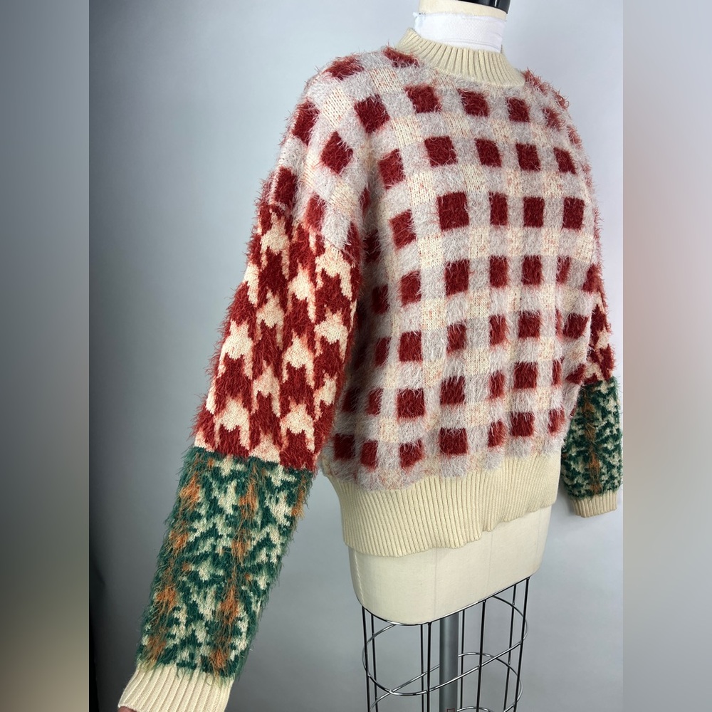 💚 2927. Fuzzy Check Houndstooth Sweatshirt